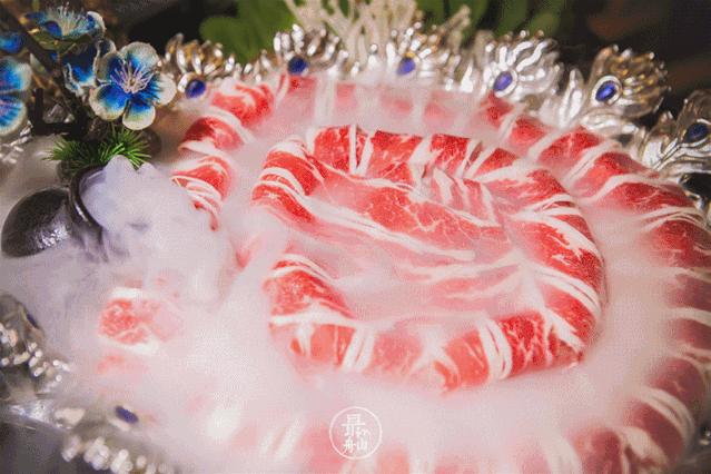 5.8折狂嗨8天！川炉火锅三周年店庆，让你一次吃过瘾！就在龙湫湾