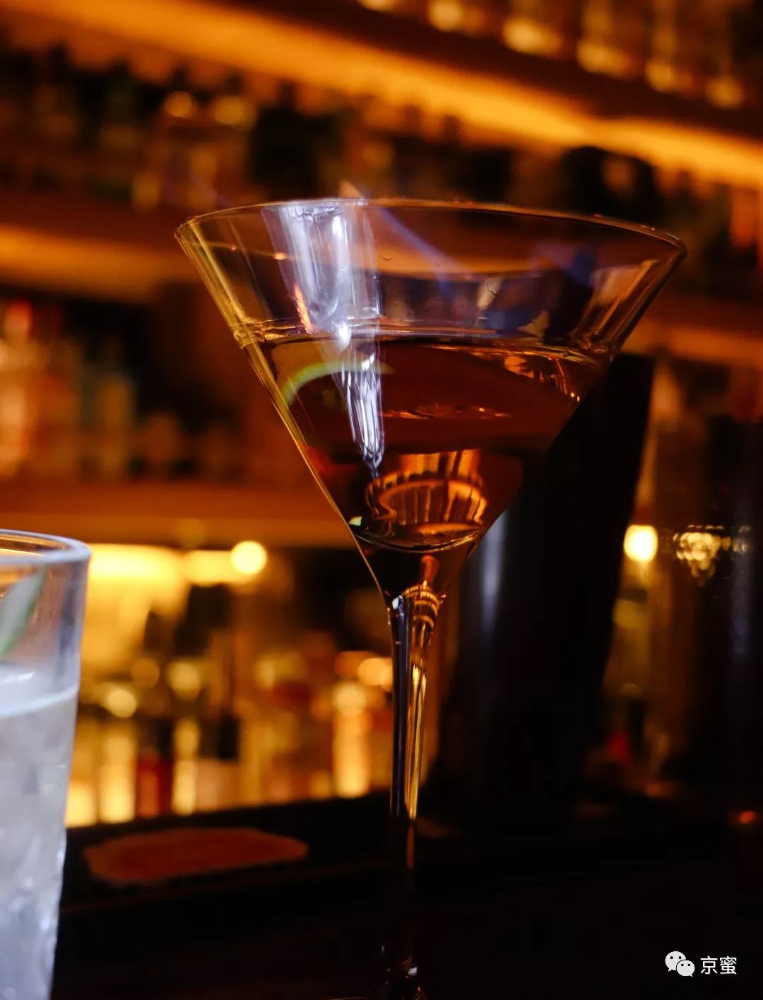 后海悦界酒吧男驻唱,后海适合一个人去的酒吧