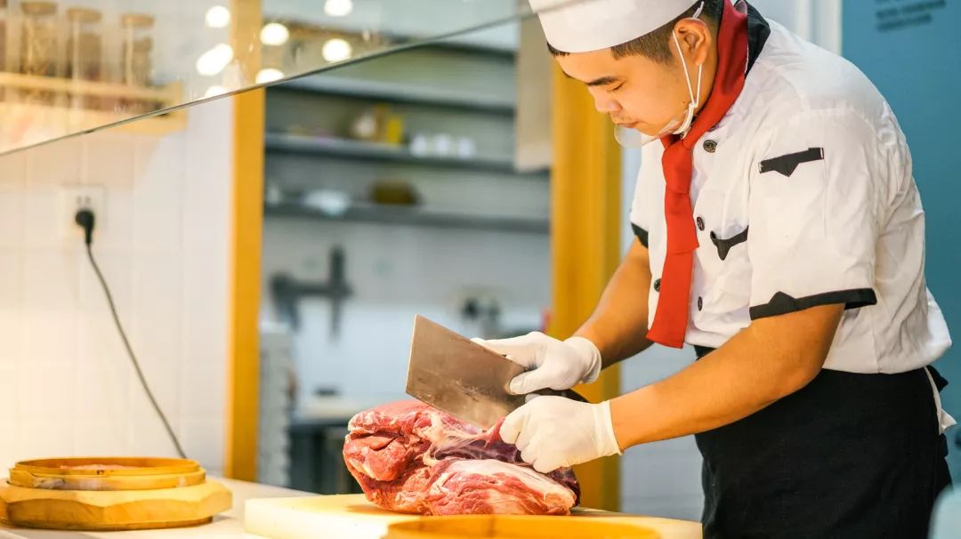 建设路串串屋头,屋头串串香泰来店