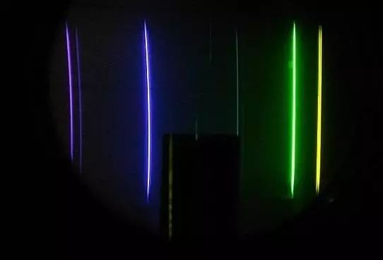 灯，deng，deng，deng——大家注意，我要跃迁了