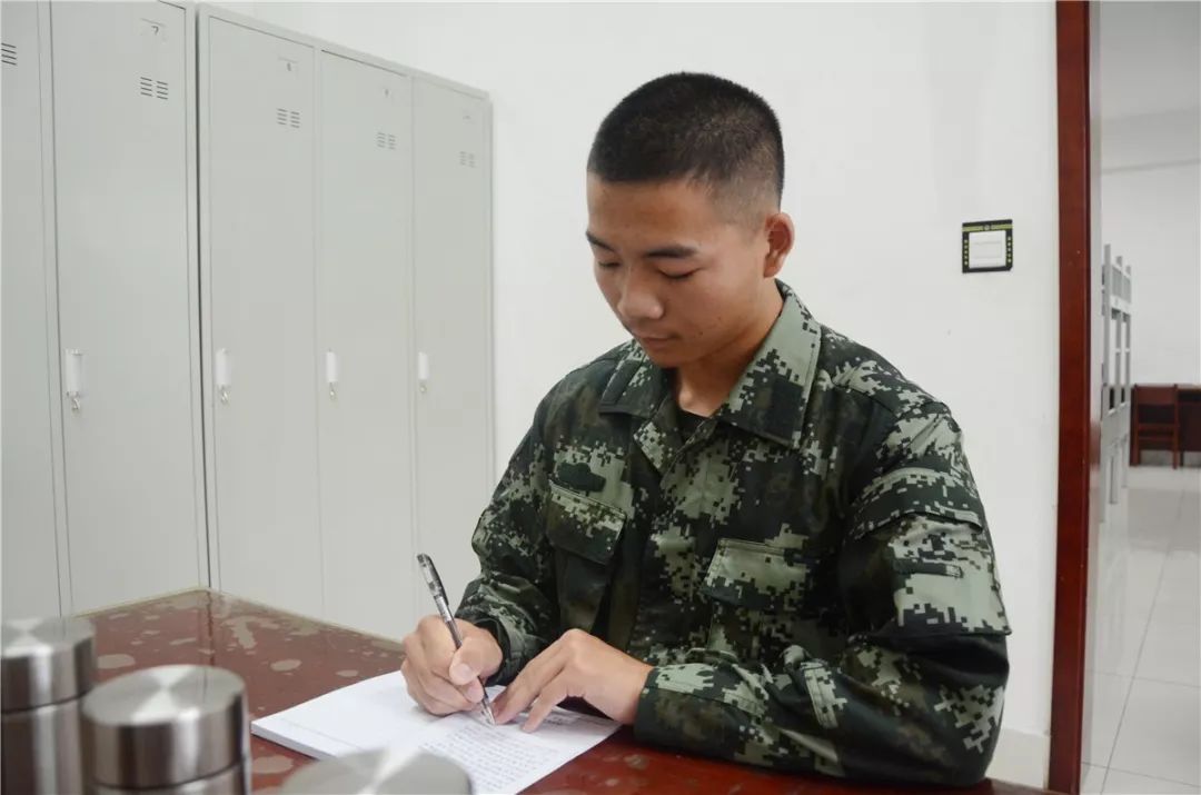 军营之星,新兵军营之星