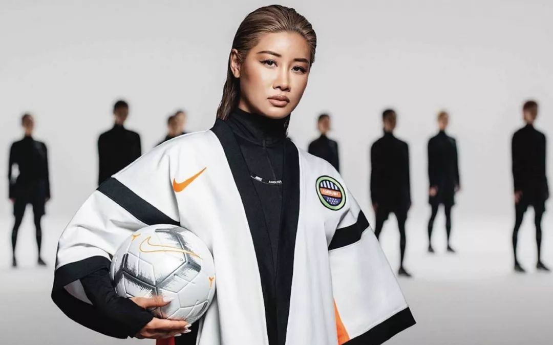 时尚前卫工作服,时尚工作服