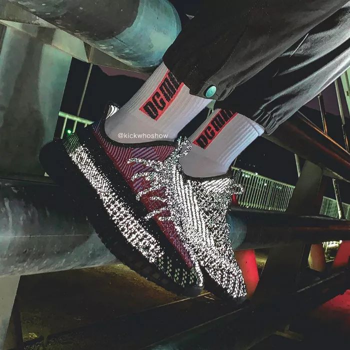 yeezy黑满天星鞋口变褐色,yeezy350coreblack黑红