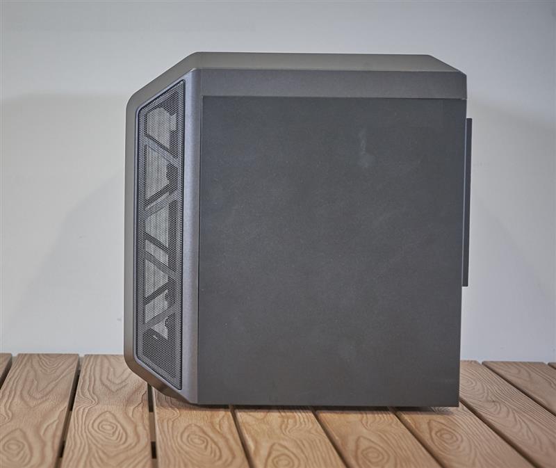 酷冷h100机箱,散热好的itx小主机