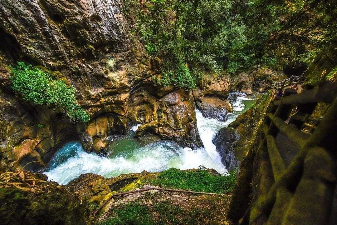 云南国庆黄金周首日,七天假期黄金周