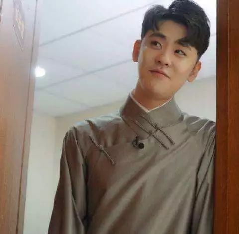 为什么要找男演员代言化妆品？？王一博、沈腾......真的都很灾难啊