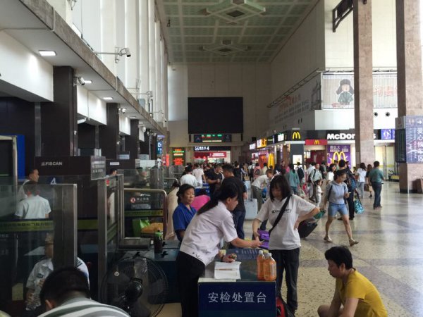 国庆节长沙火车站,2019年国庆节长沙临客列车