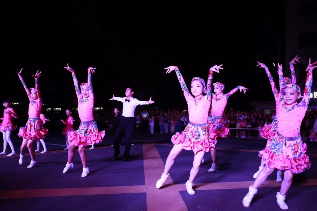 上海旅游节花车巡游2007,上海旅游节花车巡游图片视频