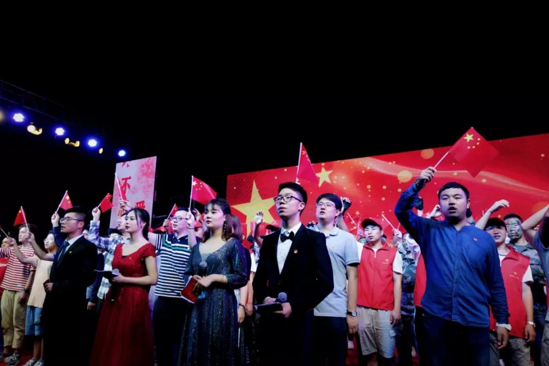 青春西航人共圆家国梦|西安航空学院庆祝新中国成立70周年暨2019年迎新晚会成功举办