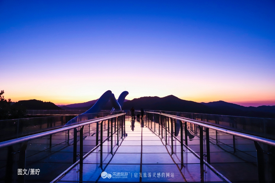 打卡中国第一高塔600米小蛮腰,打卡光明四大网红桥