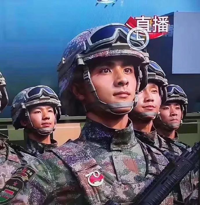 果然最帅的人都上交国家了,果然帅气的小哥哥都上交给国家了