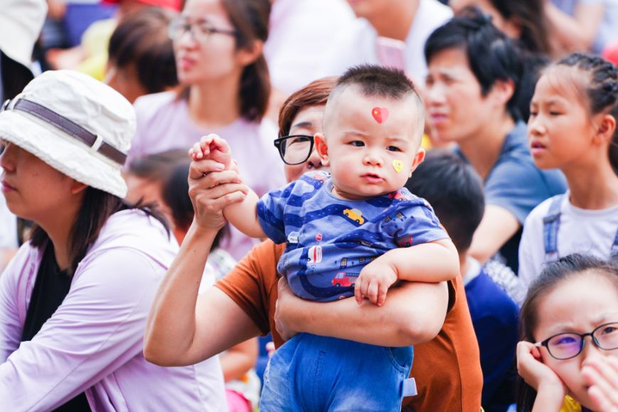 假期余额不足剩余1%请及时充值,假期余额不足去旅行