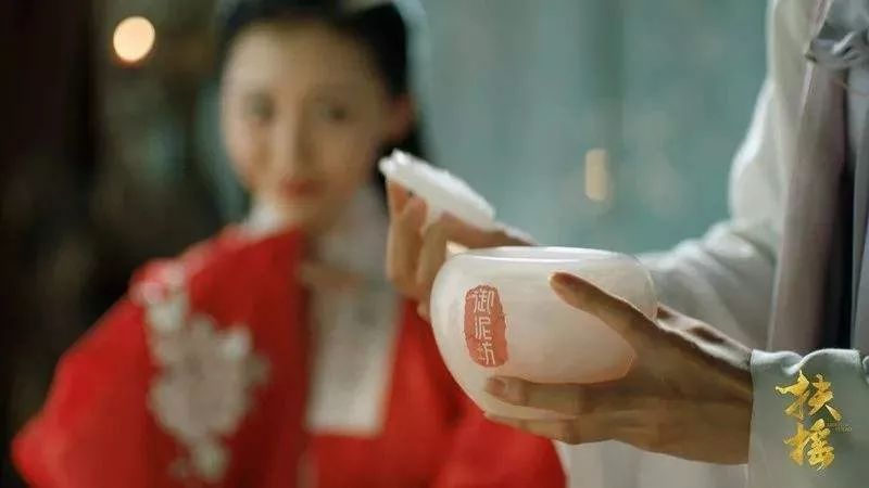 最无违和感的植入广告,奇葩的广告植入完整版