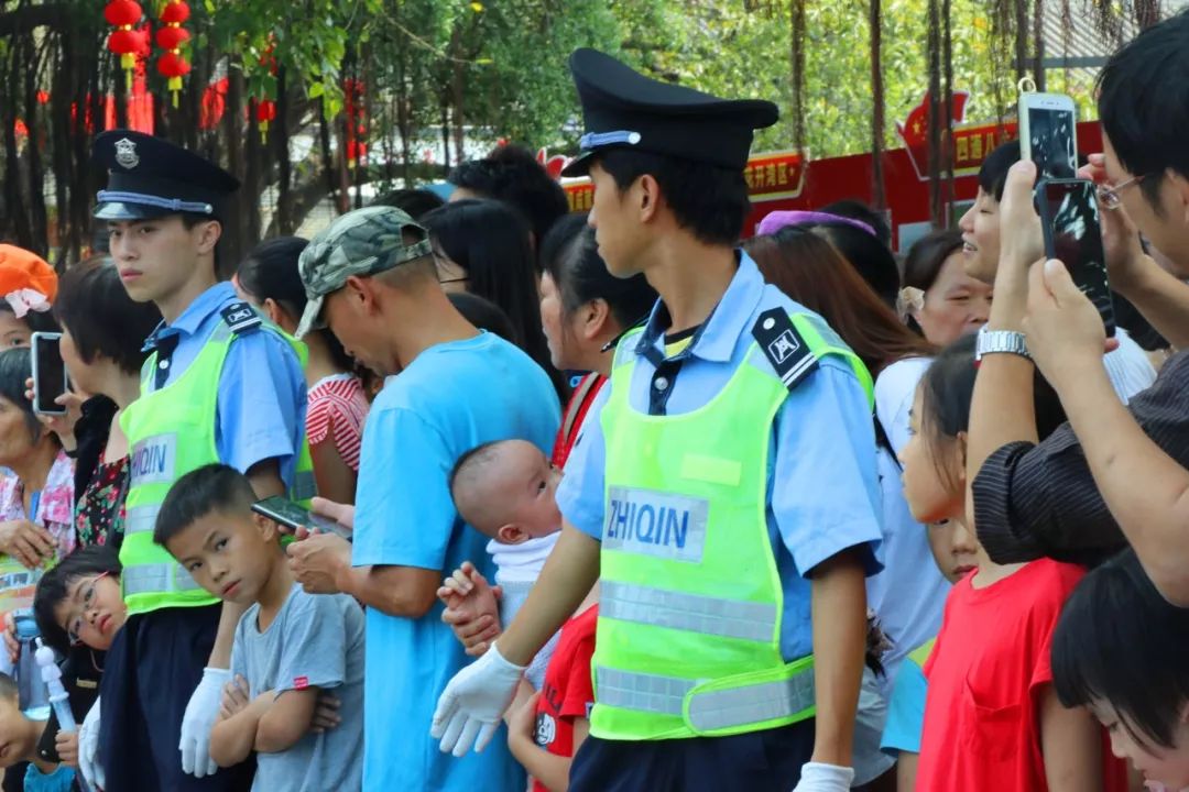 假日里,佛山的这些身影,最可爱!