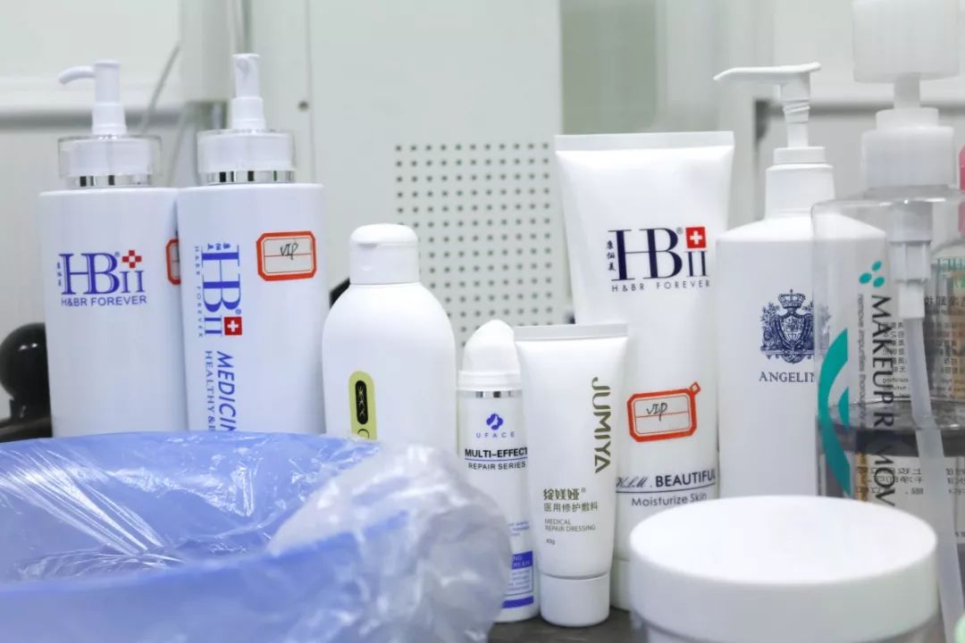 想要素颜美瓷肌,重回十七八岁童颜时代,来这家诚意满满的店get净颜美肤的诀窍