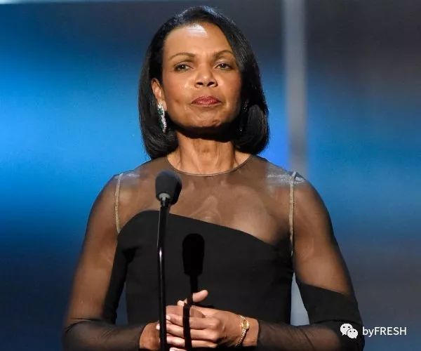 那些福布斯榜单上的女BOSS们，上班都穿什么衣服？