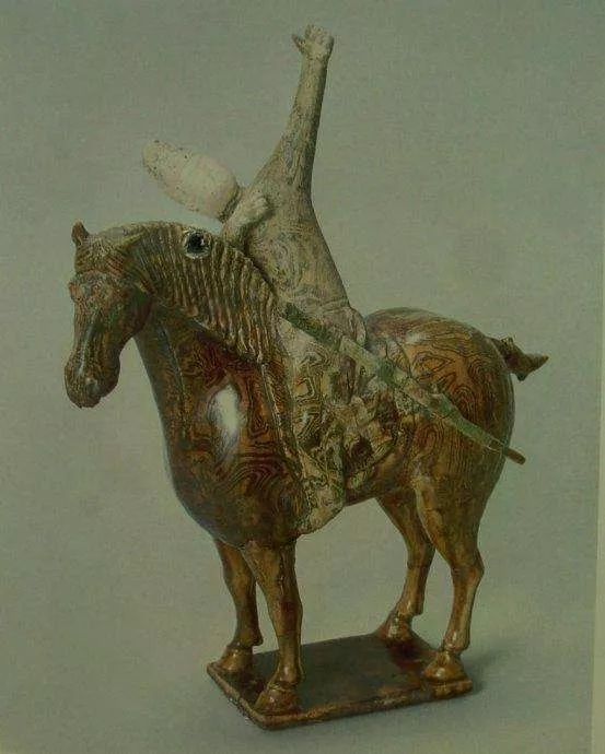 重庆大学建立了一个赝品博物馆,重庆大学赝品博物馆央视