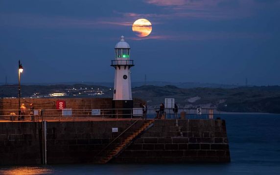圣艾夫斯在哪里,圣艾夫斯冲浪是什么体验