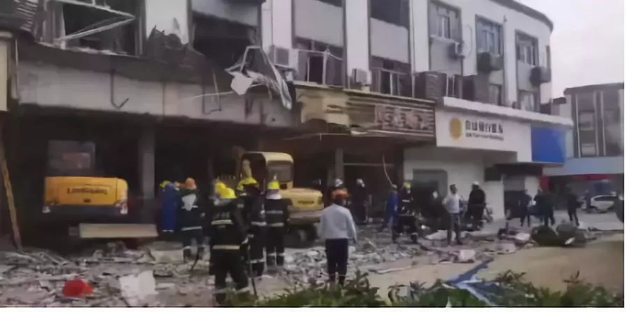 一个煤气罐爆炸威力有多大实验,一个煤气罐爆炸相当于多少手雷