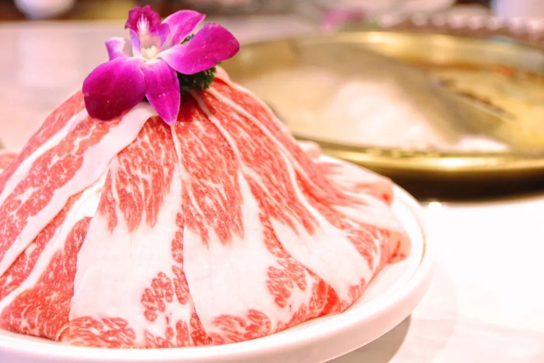 有多少人路过希望广场「纪梵轩」，和我一样好奇这是一家怎样的新店？