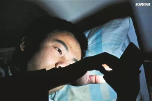 35岁熬夜脑中风,35岁脑中风前兆及应急措施