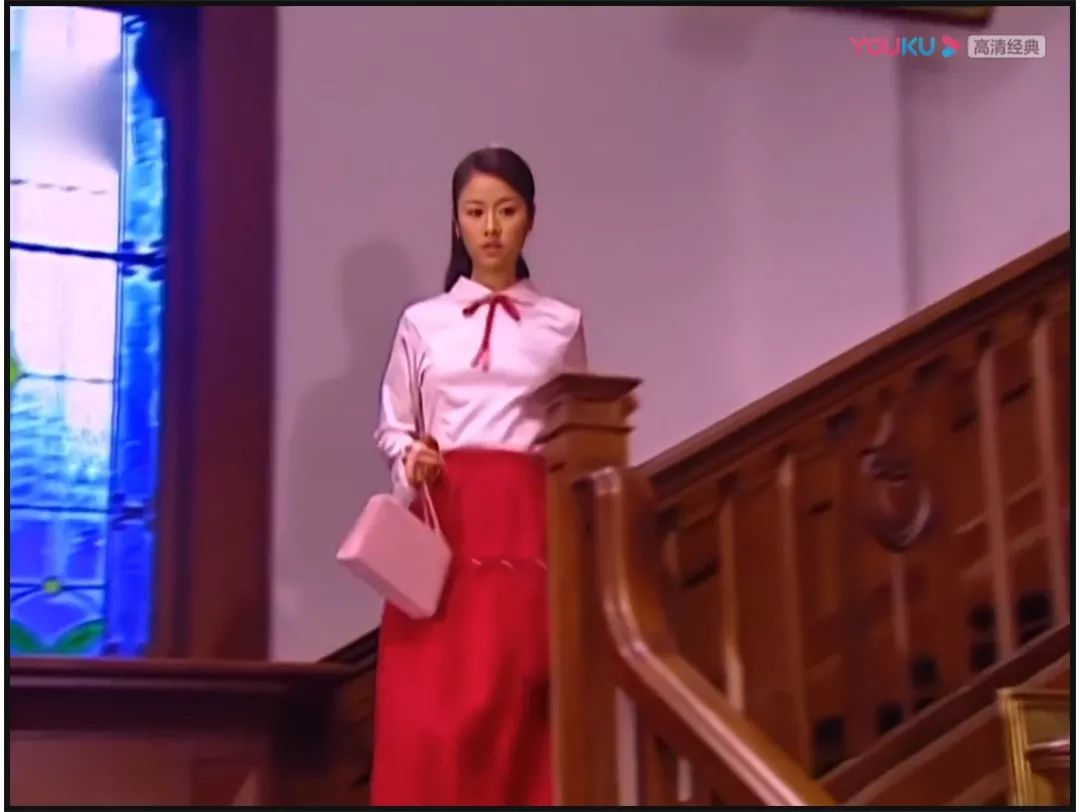 杜飞穿红色衣服,杜飞穿匡威