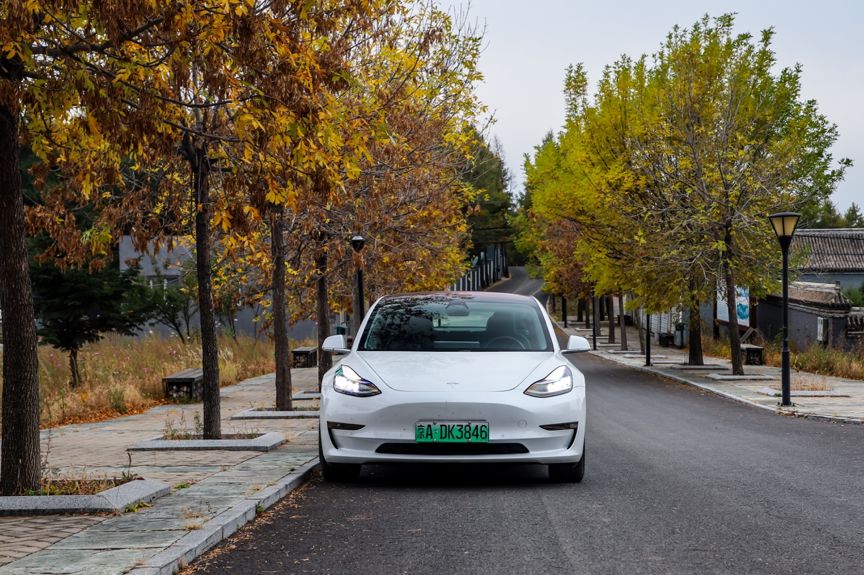 特斯拉软件版本v11.1,特斯拉怎么下载其他游戏app