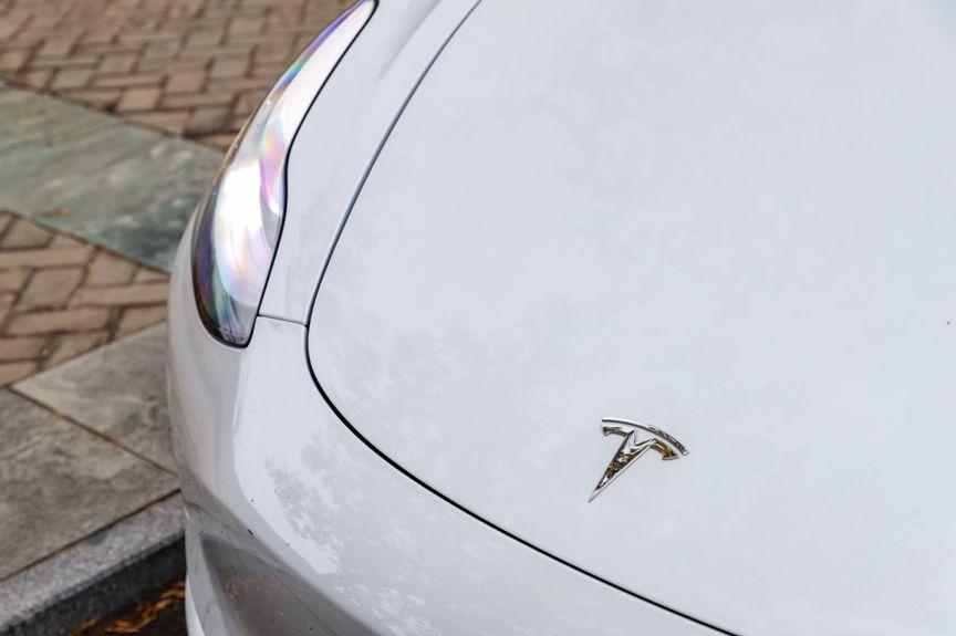 特斯拉秒变游戏厅,哪个软件可以下特斯拉游戏