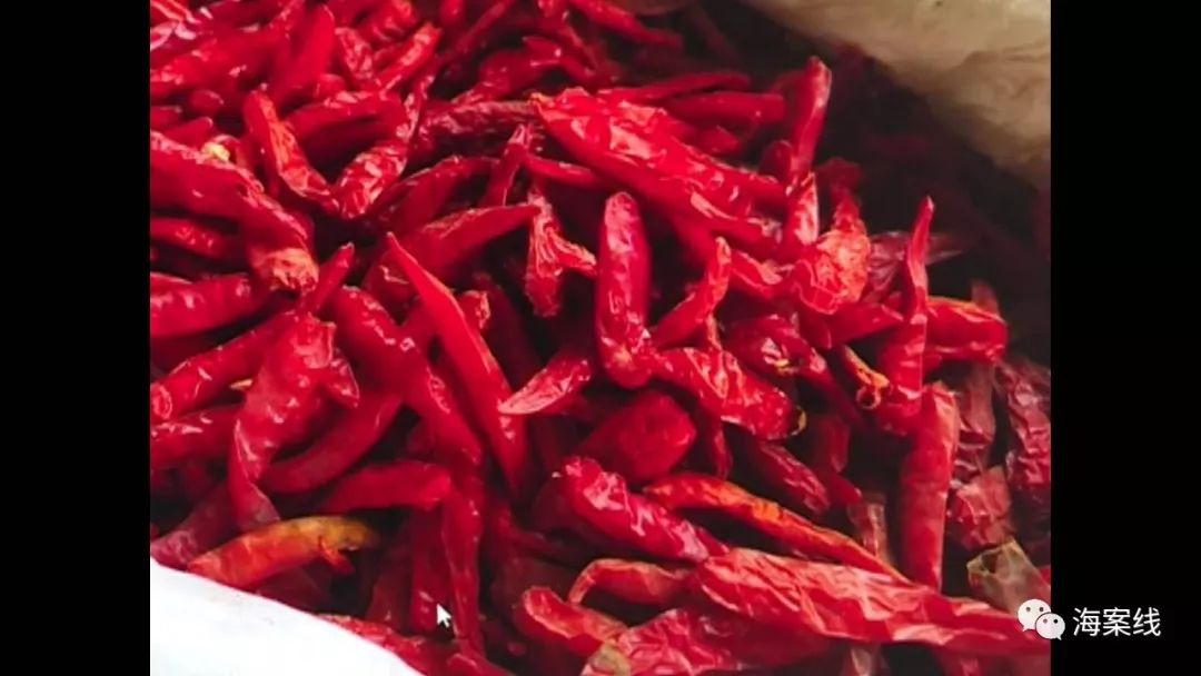 *私走**辣椒干*税逃**1.1亿元，4名团伙成员被起诉