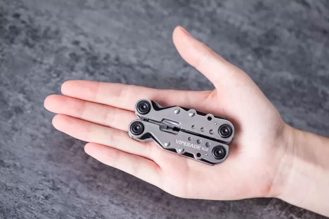 瑞士*刀军**算个屁！能顶半个工具箱的男人掌心玩物，竟有10种用途