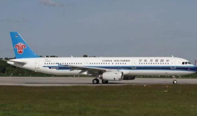 外出旅行为啥不坐晚上飞机,为什么出去旅游不在车上睡