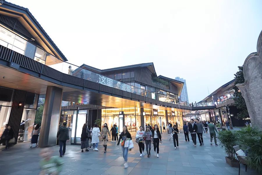 “HEREISCHENGDU这里·成都”主题活动正式启幕,多维度感受成都魅力