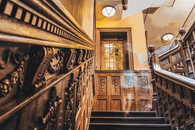 荣宅里的故事,荣姓的故事简短