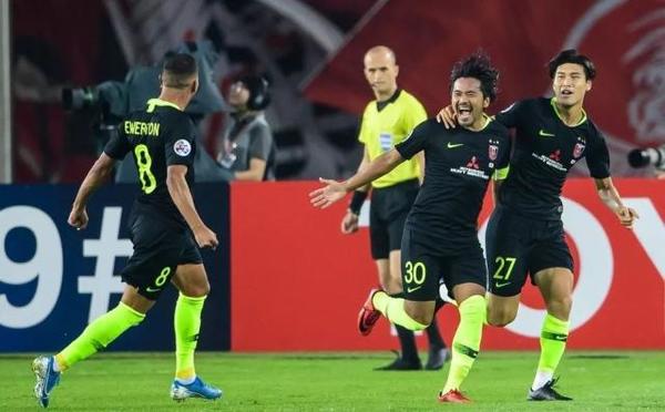 亚冠联赛恒大淘汰,卡纳瓦罗在恒大拿过亚冠吗