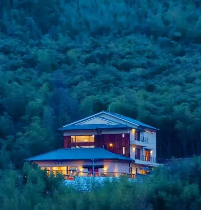 人均200一日游,100元一晚自驾游民宿