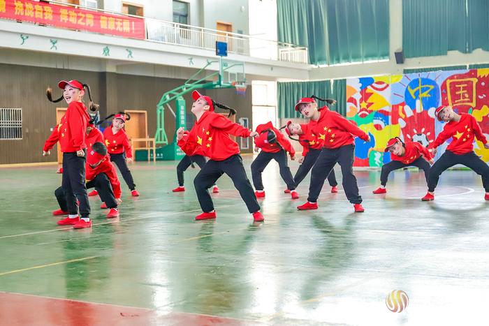 啦啦操足球操,足球比赛啦啦操