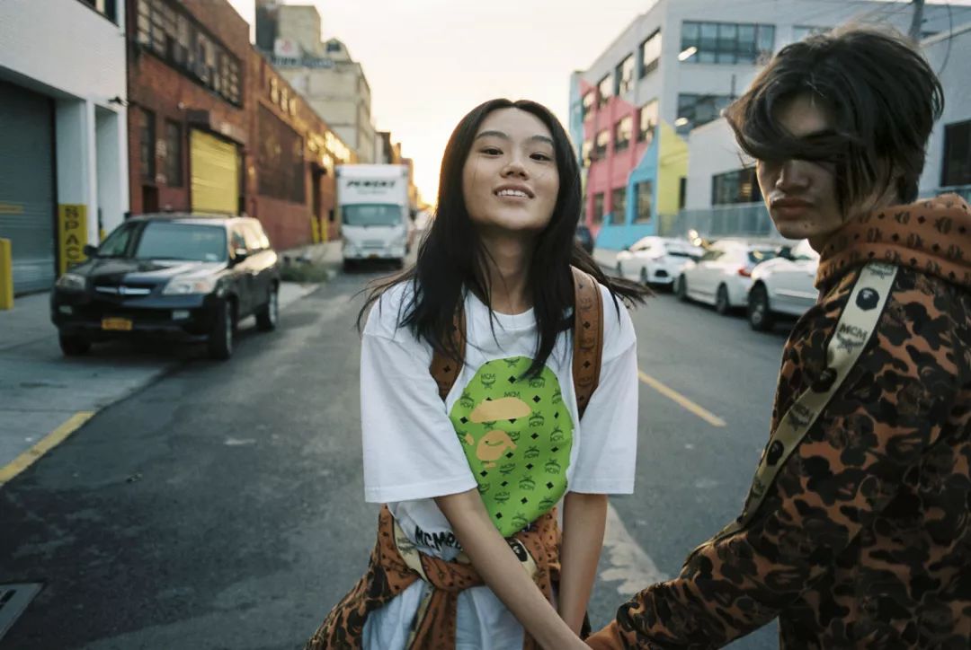 bape和mcm联名外套,mcmxbape联名背包