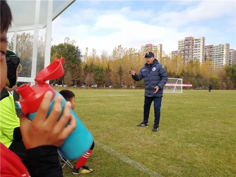 「青训」秋季精英系列赛进入首个比赛日铁西区中小学足球赛产生冠军