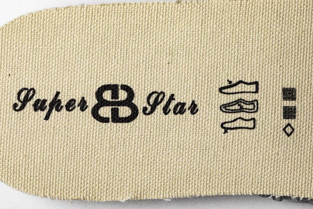 中国造了双百元鞋竟有3,600,000色？！穿上1秒就炸街、不怕脏