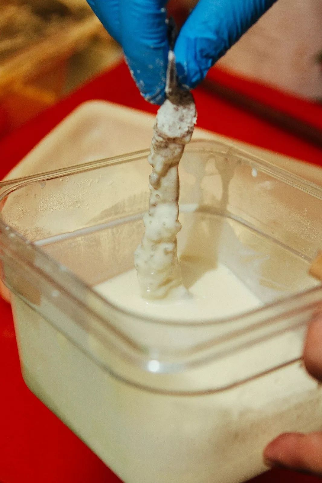 这个温州男孩做的汉堡“叫板”全球数一数二的汉堡品牌！还把店从法国开到了杭州……