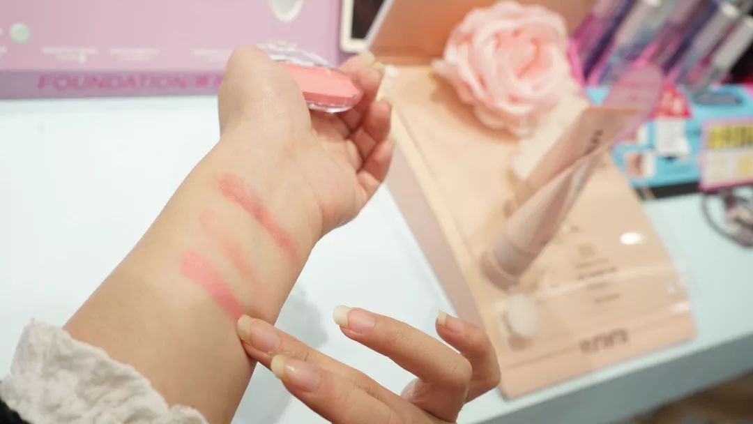 大阪女生最喜欢逛的药妆店,日本旅游必买的药妆店