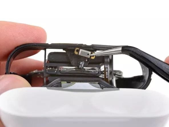 苹果airpodspro一代拆机,苹果airpodspro拆修过能看出来么