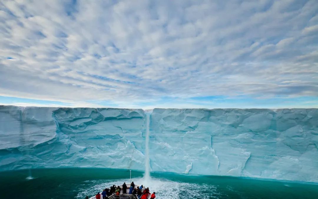 人类的世界就是一场悲剧,人类终究只是个笑话吗