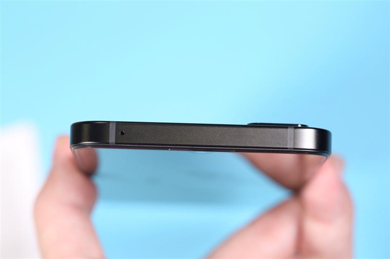 离开锤子老罗去哪里了,坚果pro3是罗永浩设计的吗