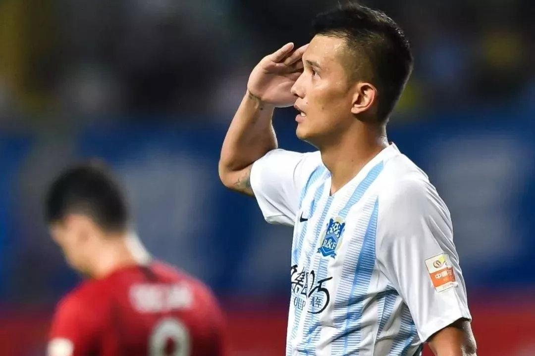 肖智富力锋线视频,肖智因伤缺阵影响富力