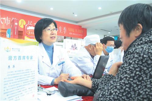 以岭医院养生膏方节,县中医医院膏方节进行时