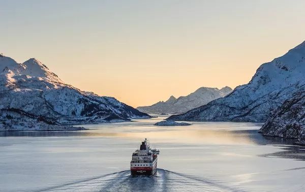 罗弗敦群岛一日游攻略,比冰岛还小众的罗弗敦群岛