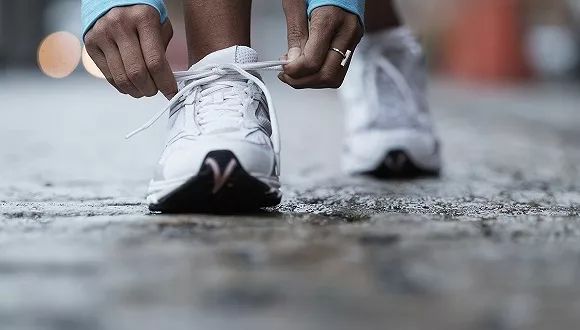 百丽和骆驼,百丽和骆驼的皮鞋哪个质量好