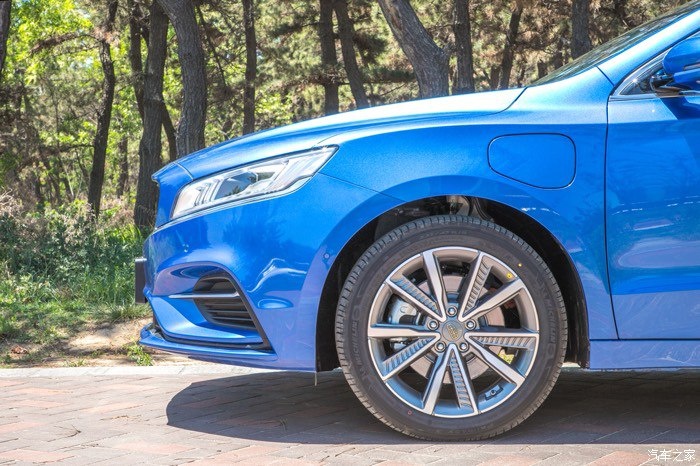 吉利博瑞ge新能源二手,吉利博瑞ge这个车到底怎么样