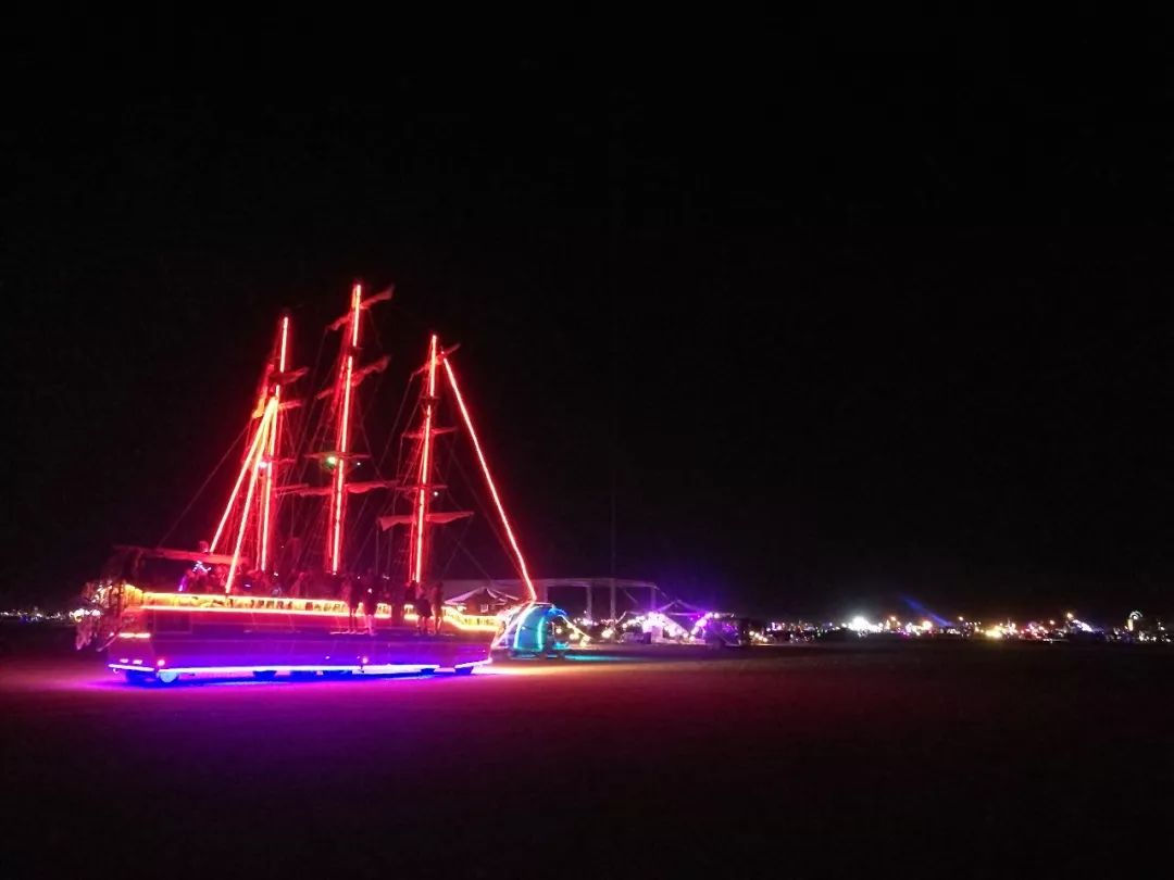 2019火人节｜这8天，我在黑石城里都经历了些什么？